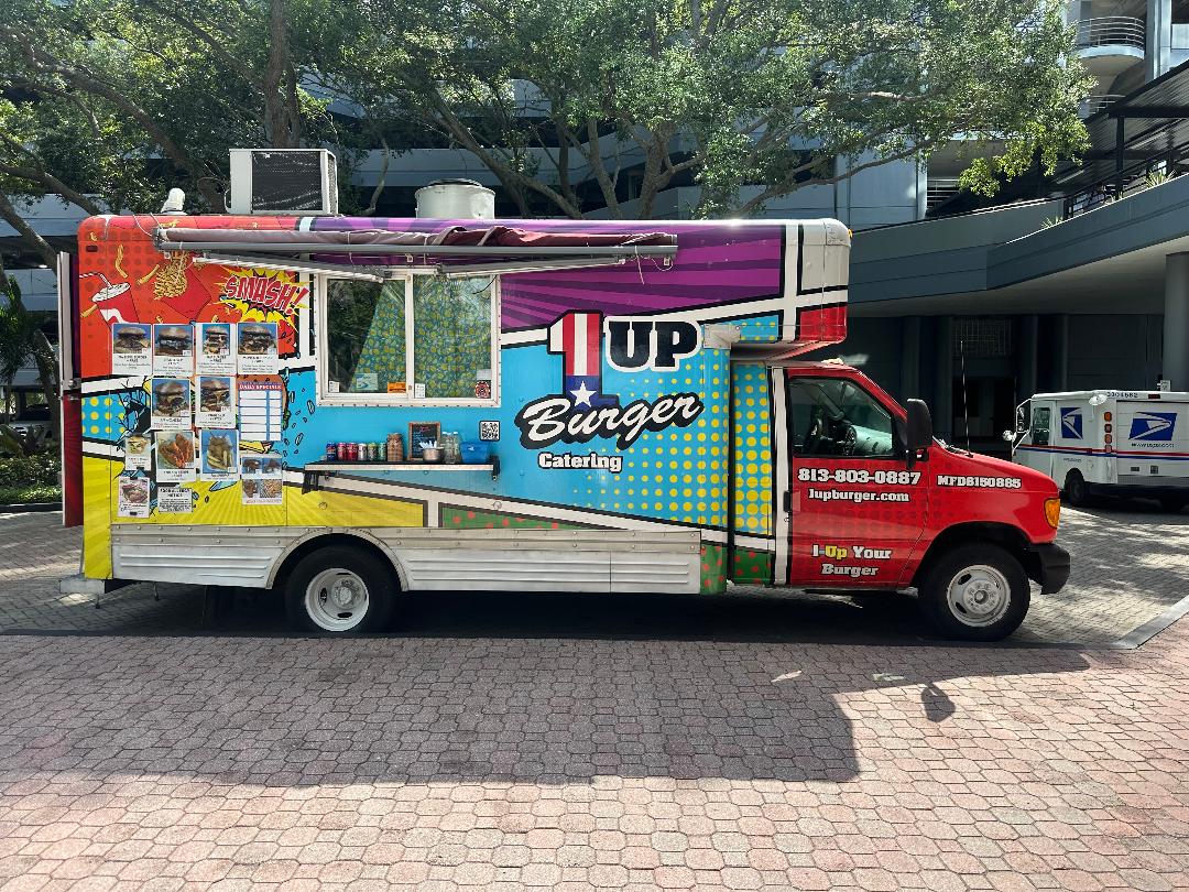 1 Up Burger Food Truck
